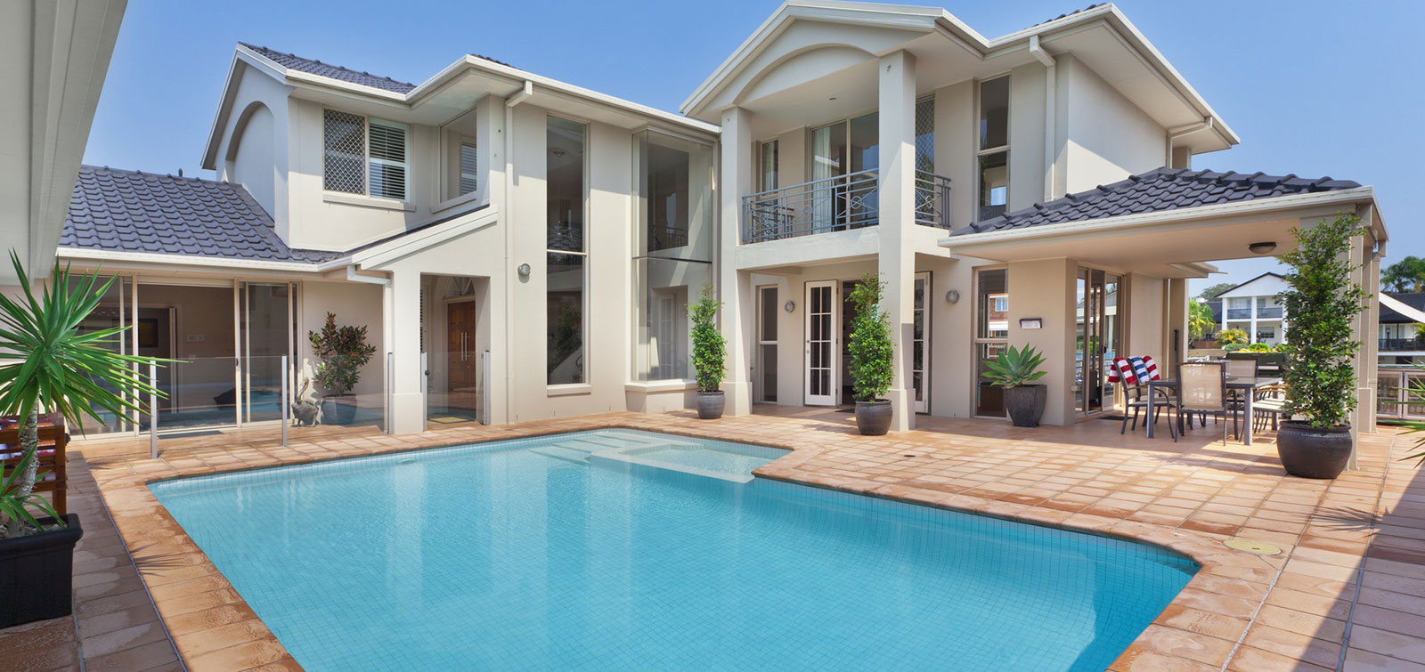 Workmanship Specialists At Your Door 